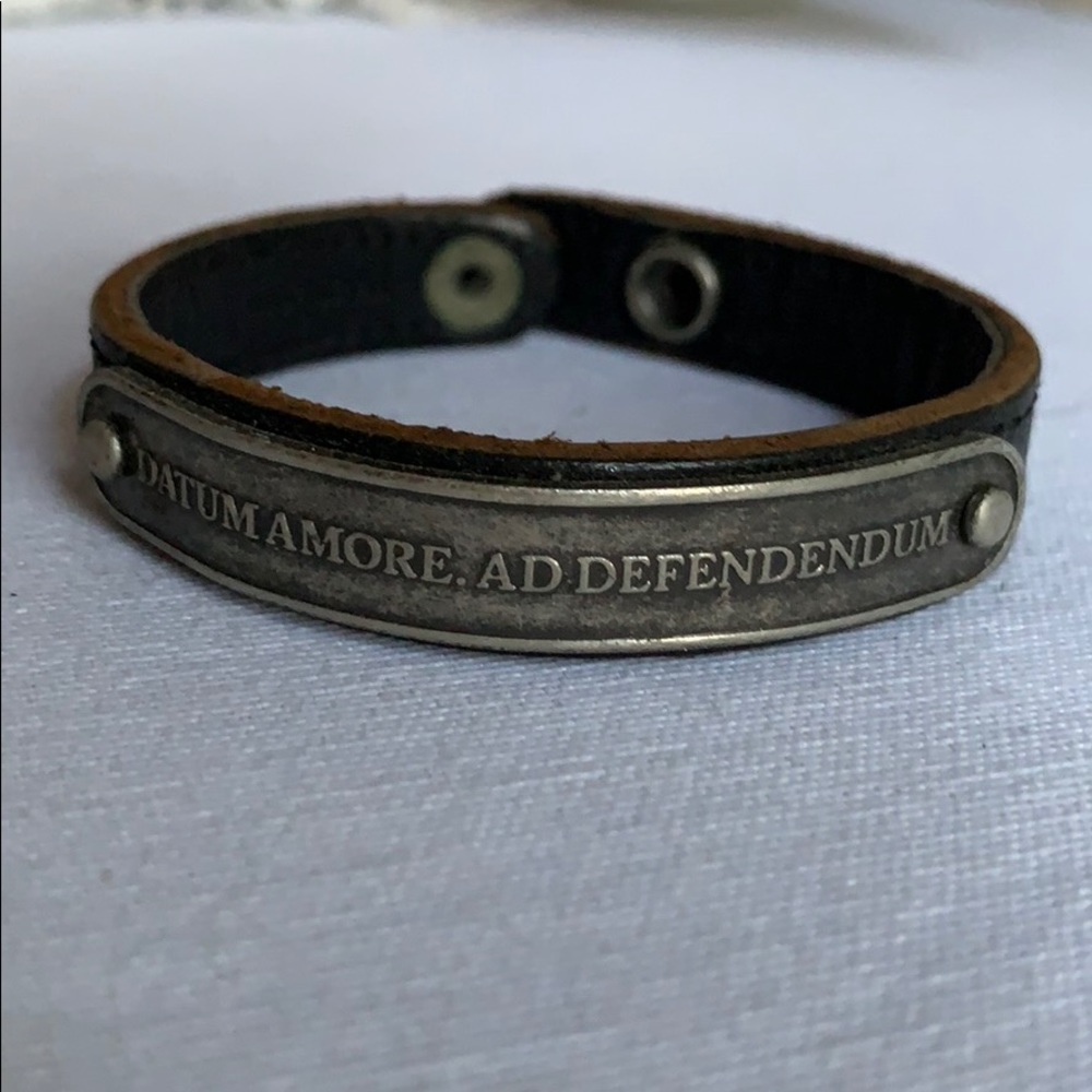 Marc Jacobs women’s leather bracelet, Small